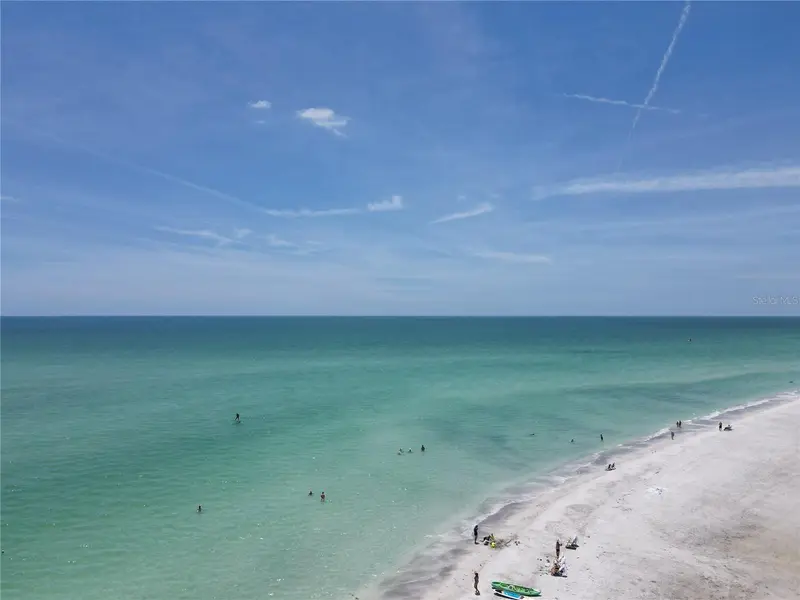 210 Sands Point Rd #2402, FL