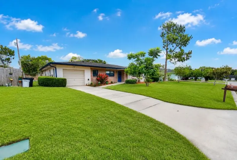 164 Pinewood Avenue, FL
