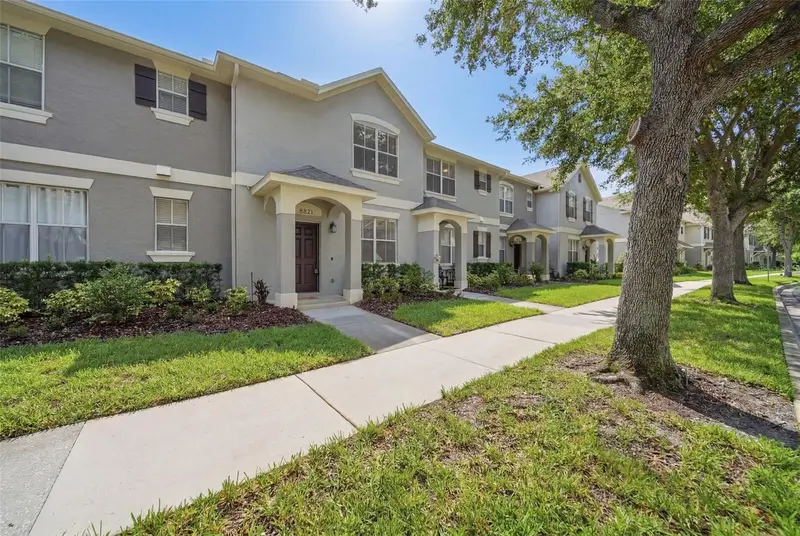 8821 Danforth Dr, FL
