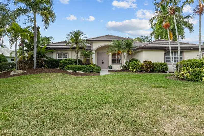 8315 Deerbrook Cir, FL