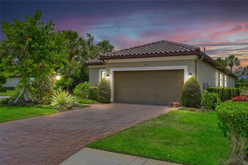 5007 Serata Dr, FL