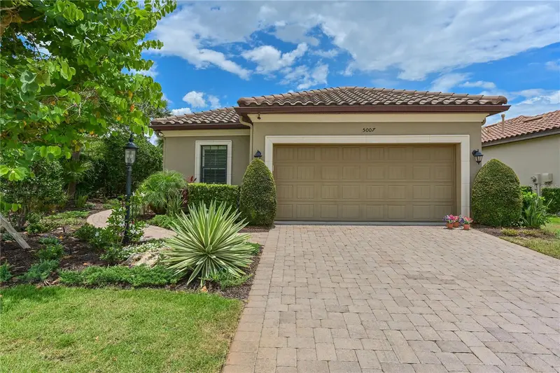 5007 Serata Dr, FL