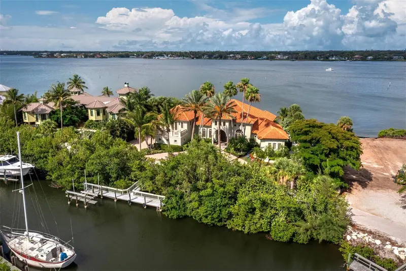 1280 Hidden Harbor Way, FL
