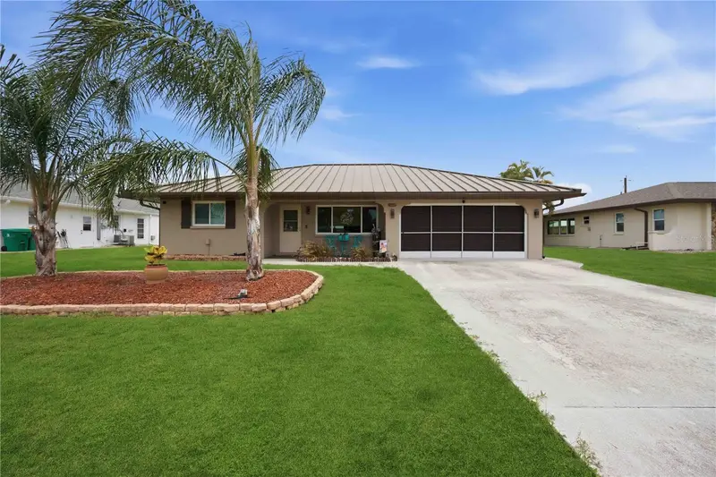 10068 Amelia Ave, FL