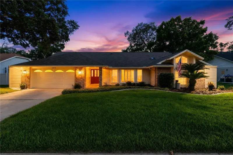 2418 Sweetwater Cc Place Dr, FL