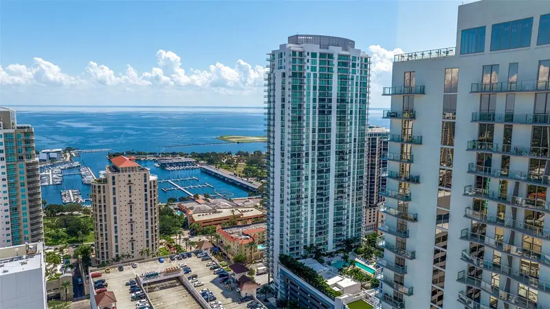 100 1st Ave N #3802, FL
