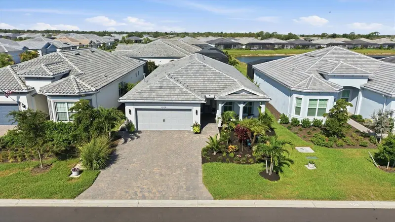 10109 Beachwalk Dr, FL