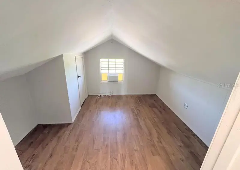 215 N Buena Vista Dr, FL