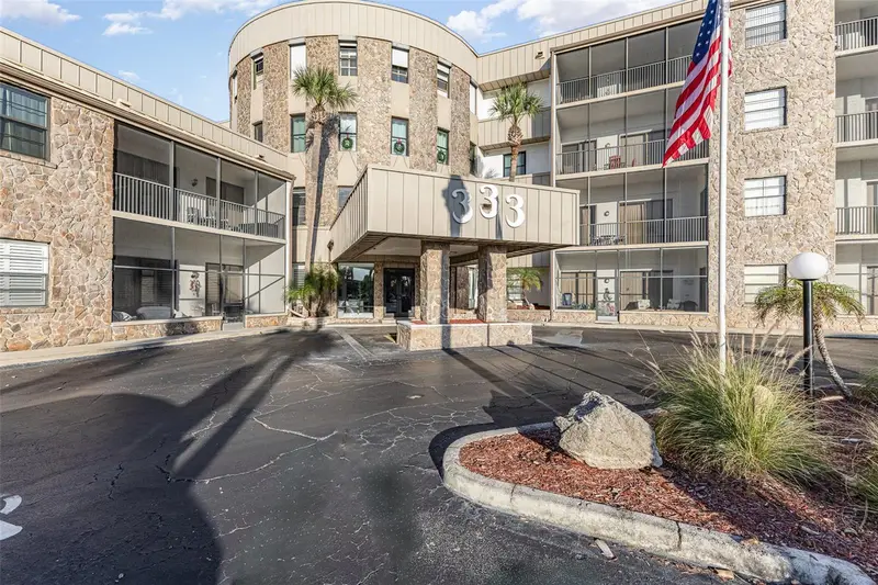 333 N Atlantic Ave #305, FL