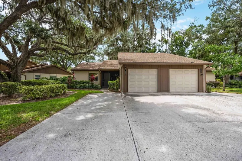 266 Oak Hill Dr #34, FL