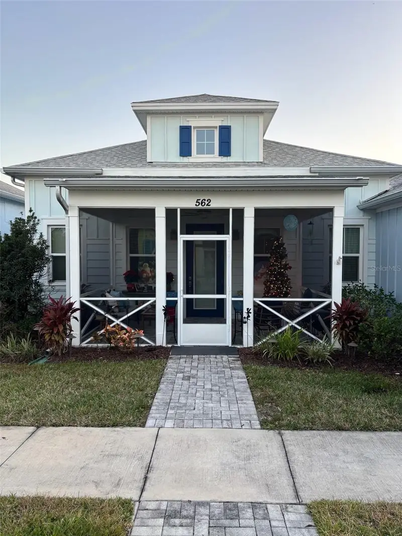 562 Landshark Blvd, FL
