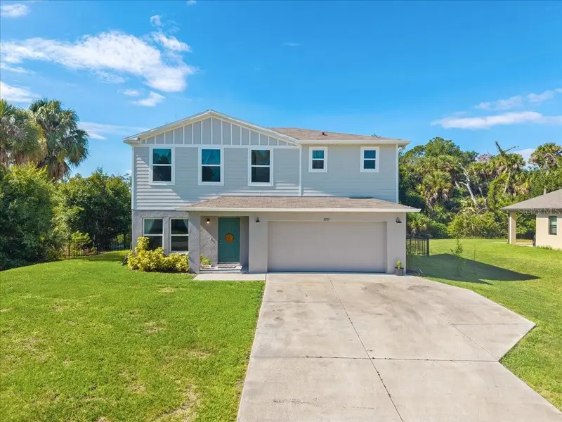 2737 E Price Blvd, FL