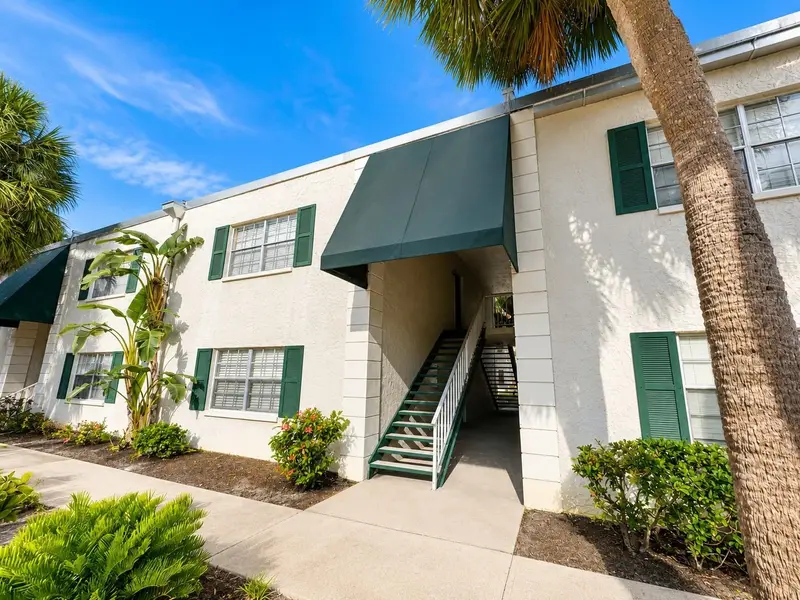 4325 Aegean Dr #202b, FL