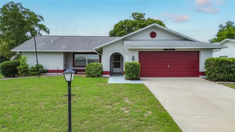 230 W Staggerbush Path, FL