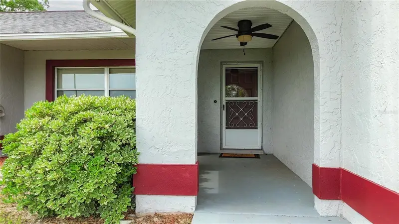 230 W Staggerbush Path, FL