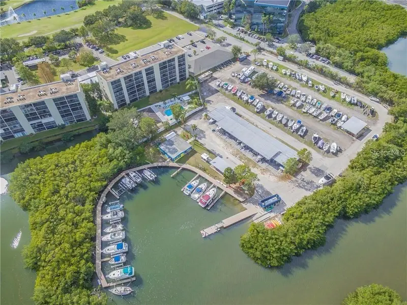 2700 Cove Cay Dr #1-6d, FL