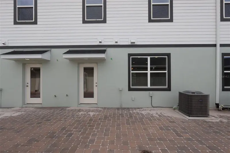 1346 Mount Royal Dr, FL