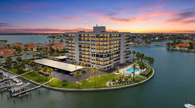 1651 Sand Key Estates Ct #31, FL