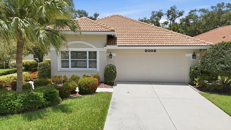 8006 Bobcat Cir, FL
