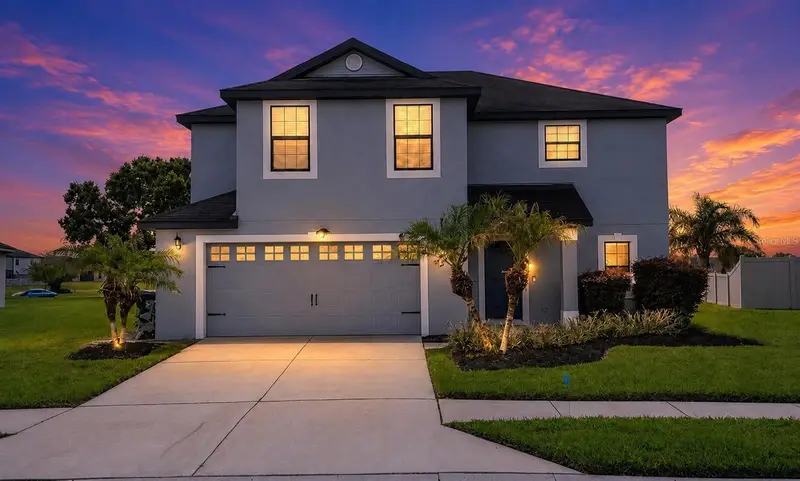 5689 Elsinore Way, FL