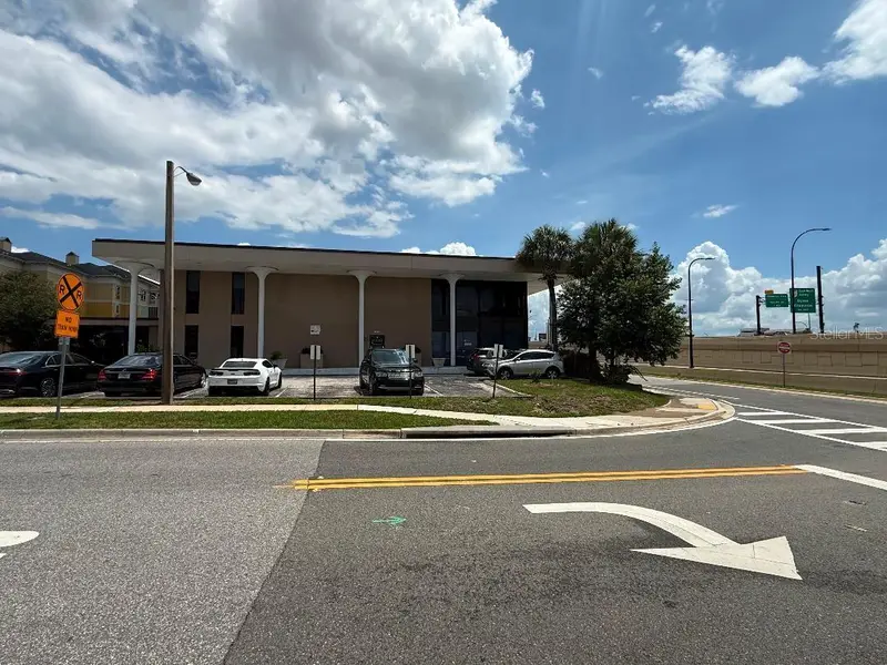 845 N Garland Ave #220, FL