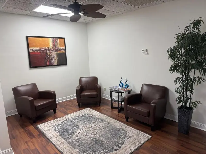845 N Garland Ave #220, FL