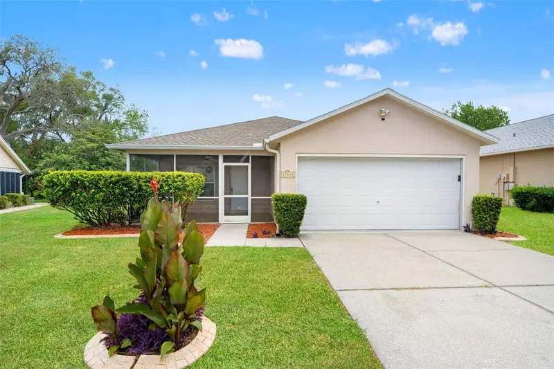 13038 Titleist Dr, FL