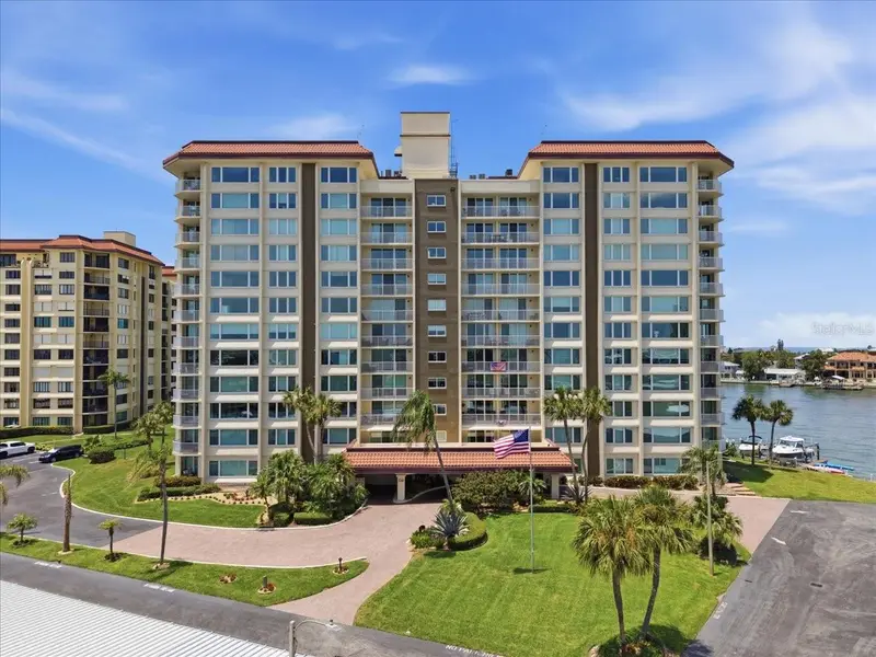 736 Island Way #1003, FL