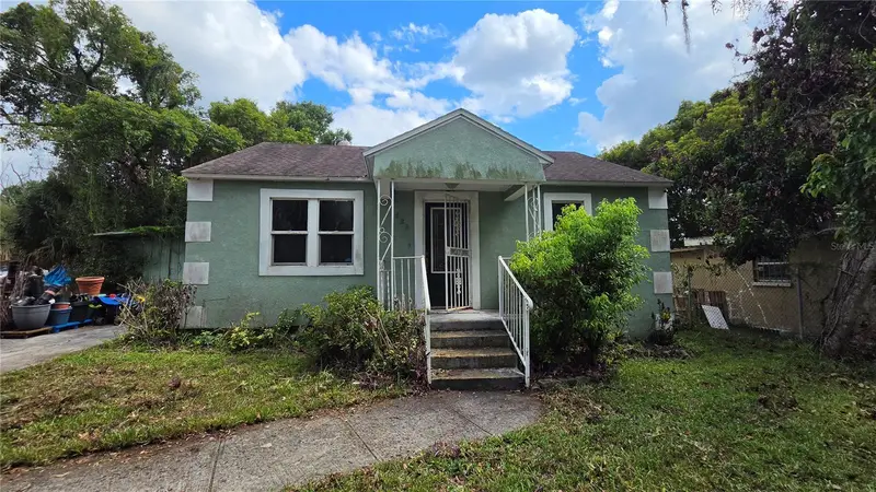 522 W 13th St, FL