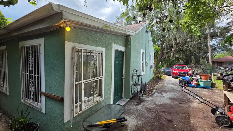 522 W 13th St, FL