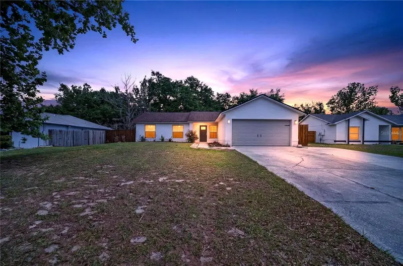 10748 Siena Dr, FL