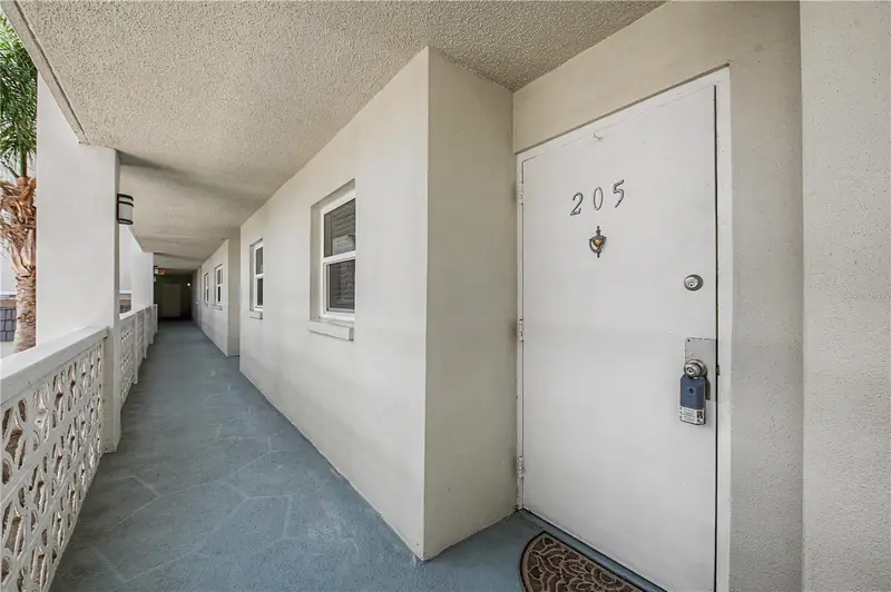9 Forbes Pl #205, FL