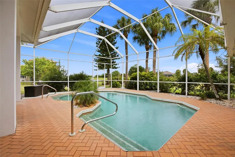 1241 Neapolitan Rd, FL