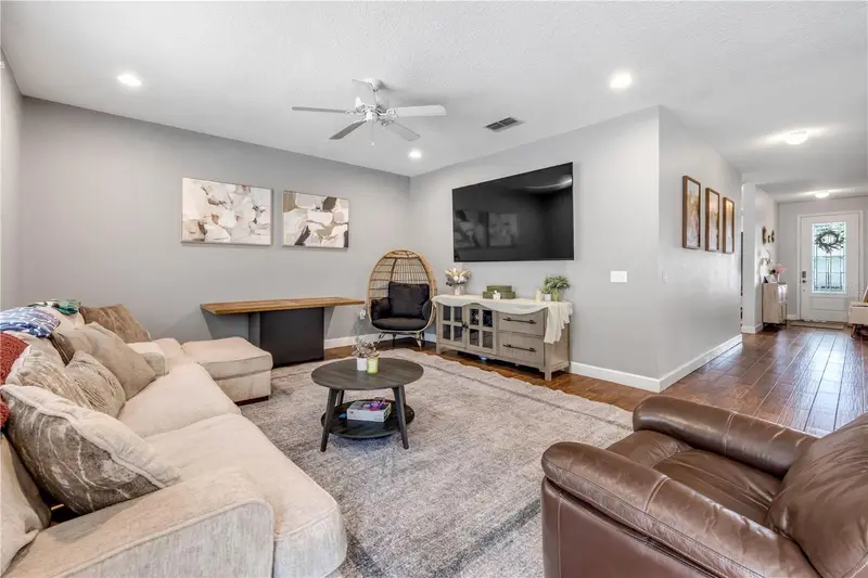 54 Levee Ln, FL