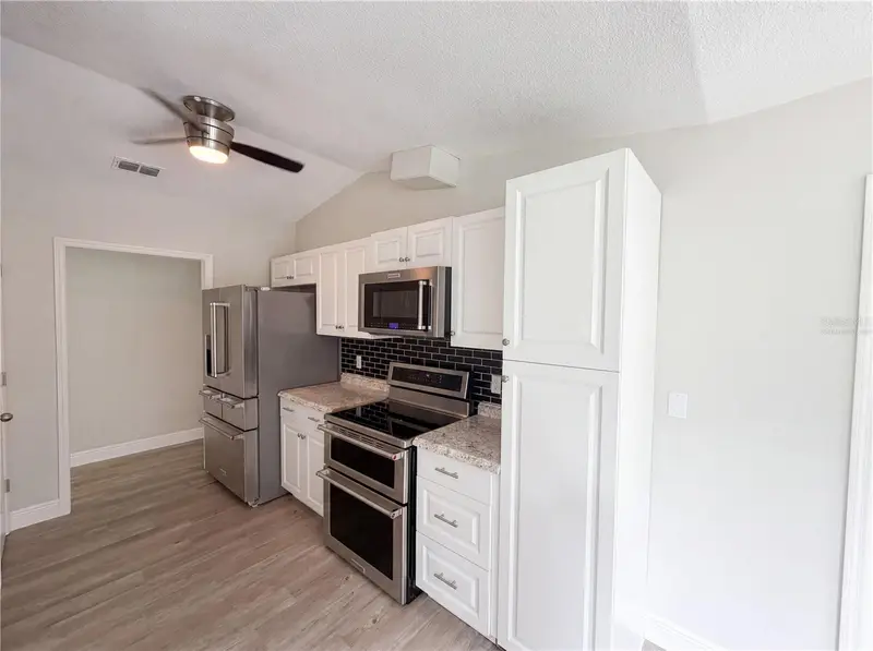 9819 E Lake Tahoe Dr, FL