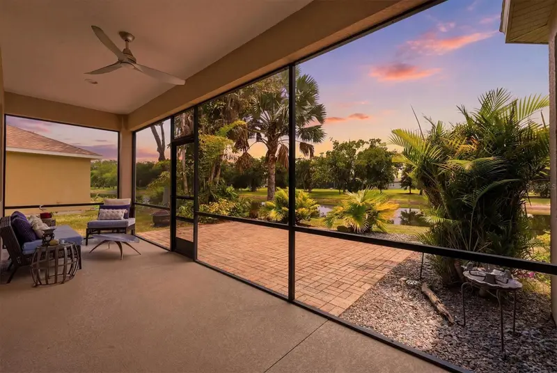 428 Snapdragon Loop, FL