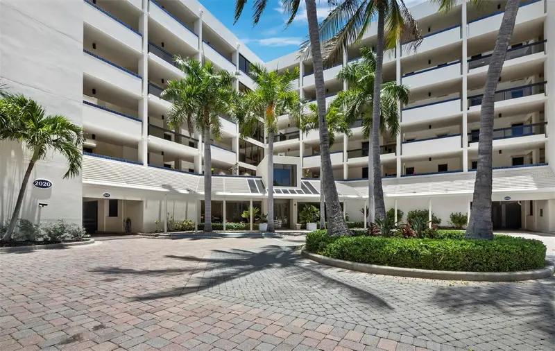 2020 Harbourside Dr #457, FL