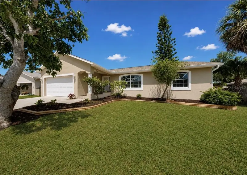 6248 Fairway Blvd, FL