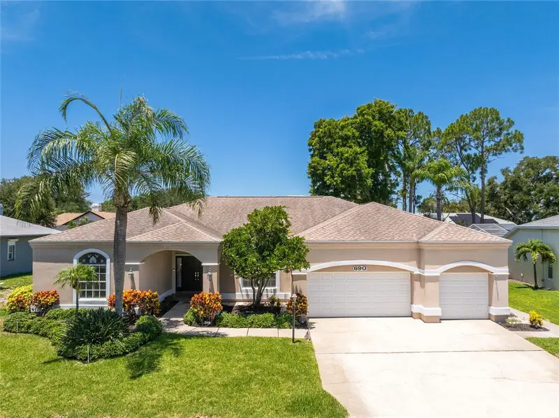 690 Weathersfield Dr, FL