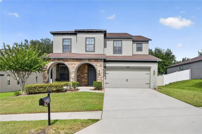 736 Woods Landing Dr, FL