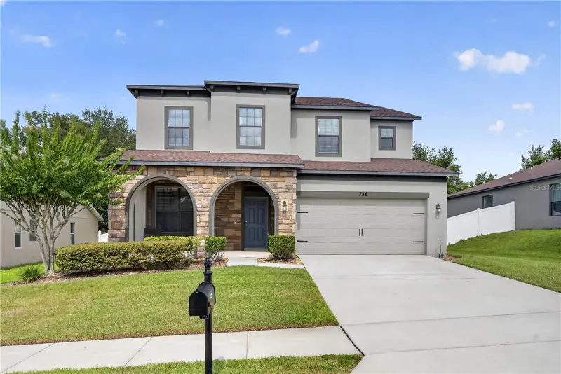 736 Woods Landing Dr, FL