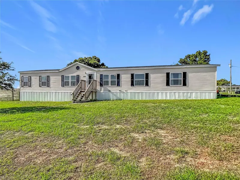 202 Waverly Loop, FL