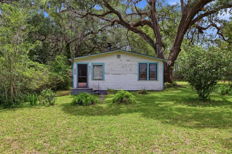 242 Zoller St, FL