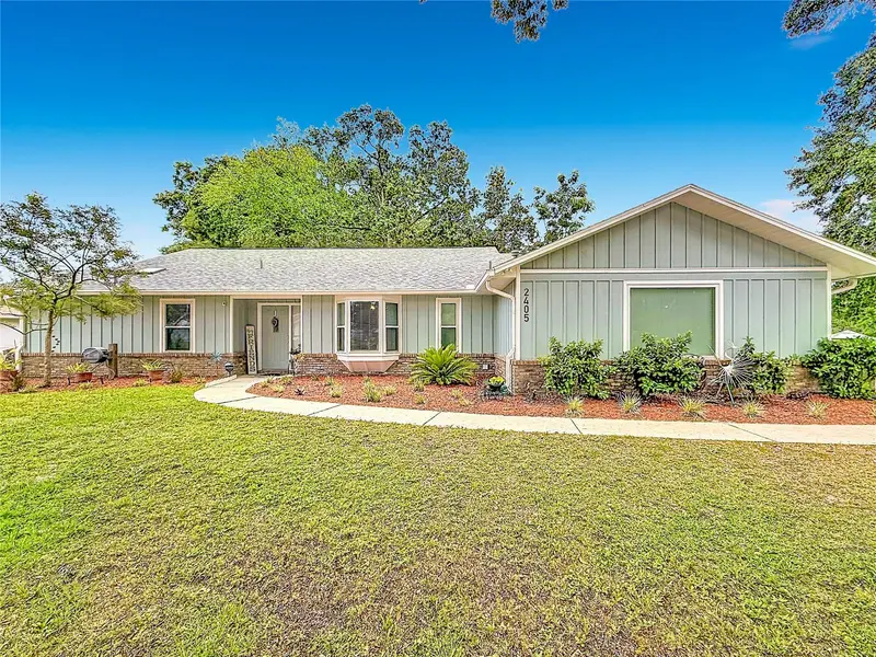 2405 Se 52nd Ave, FL