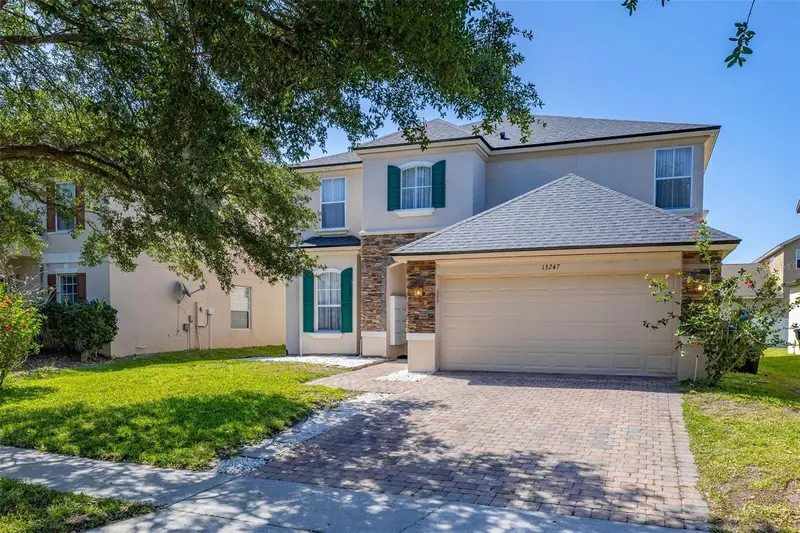 13247 Hatherton Cir, FL