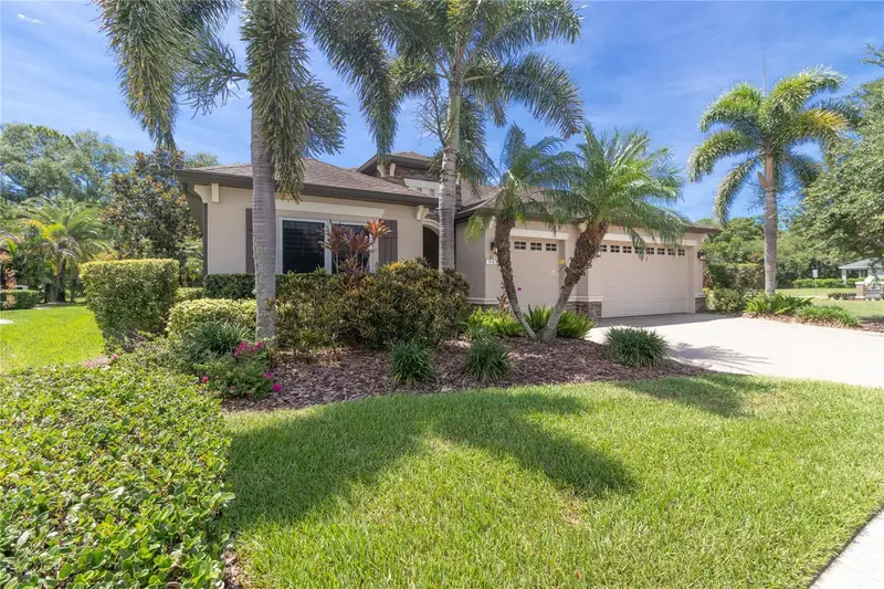 553 Chantilly Trl, FL