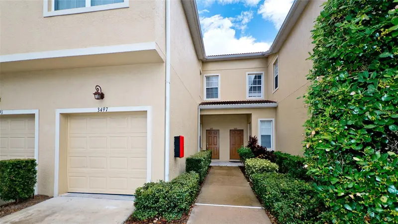 3497 Parkridge Cir #16-102, FL