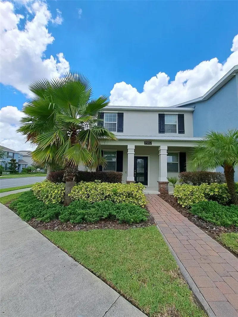 11902 Architecture Aly, FL