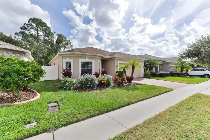 3849 Bourbon St, FL