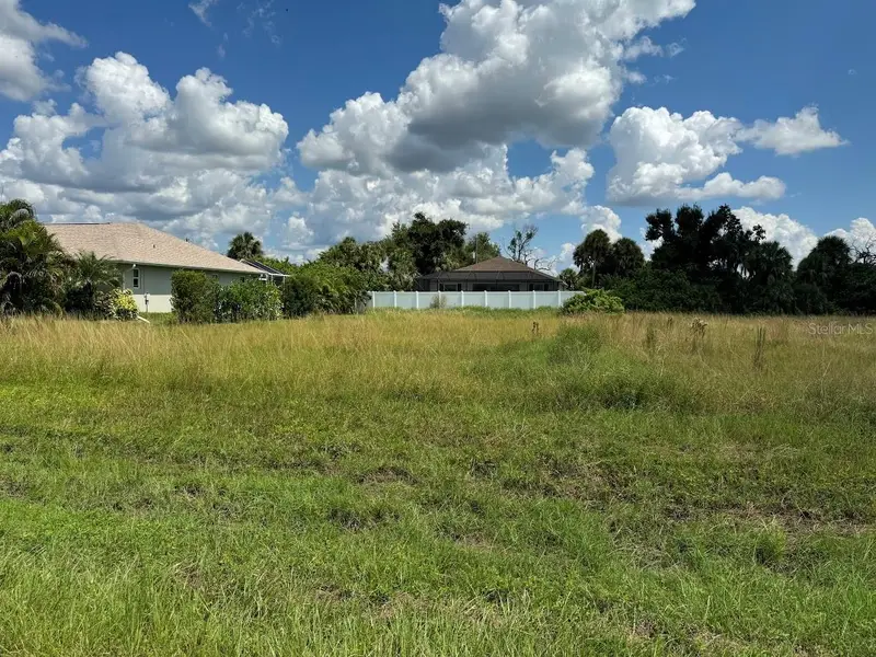 139 Sesame Rd W, FL